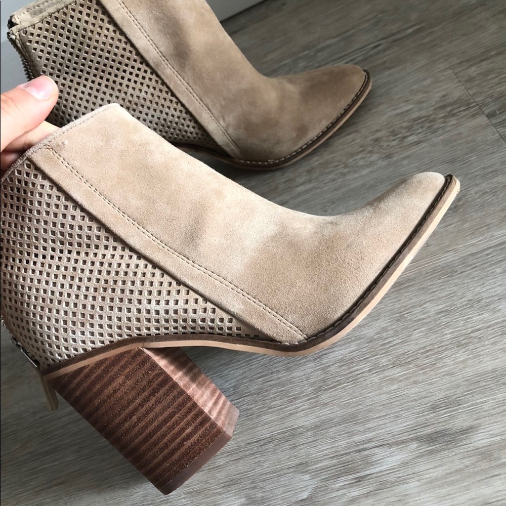 Women’s boots